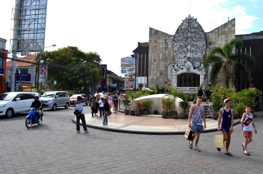 Troppo Zone Puri Rama Resort Kuta Legian  Bagian luar foto